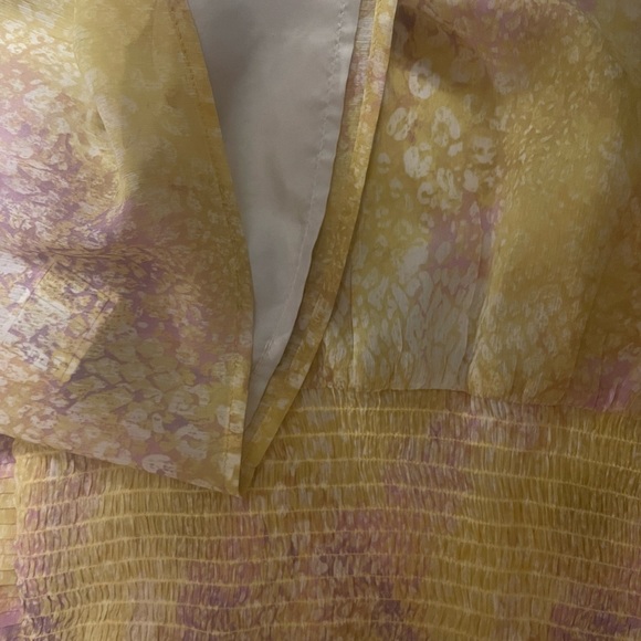 BB Dakota Yellow Flutter Sleeve Crew Neck Top Size M - Picture 7 of 10